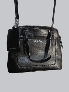 CALVIN KLEIN BLACK LEATHER TRIPLE COMPARTMENT CROSSBODY SATCHEL